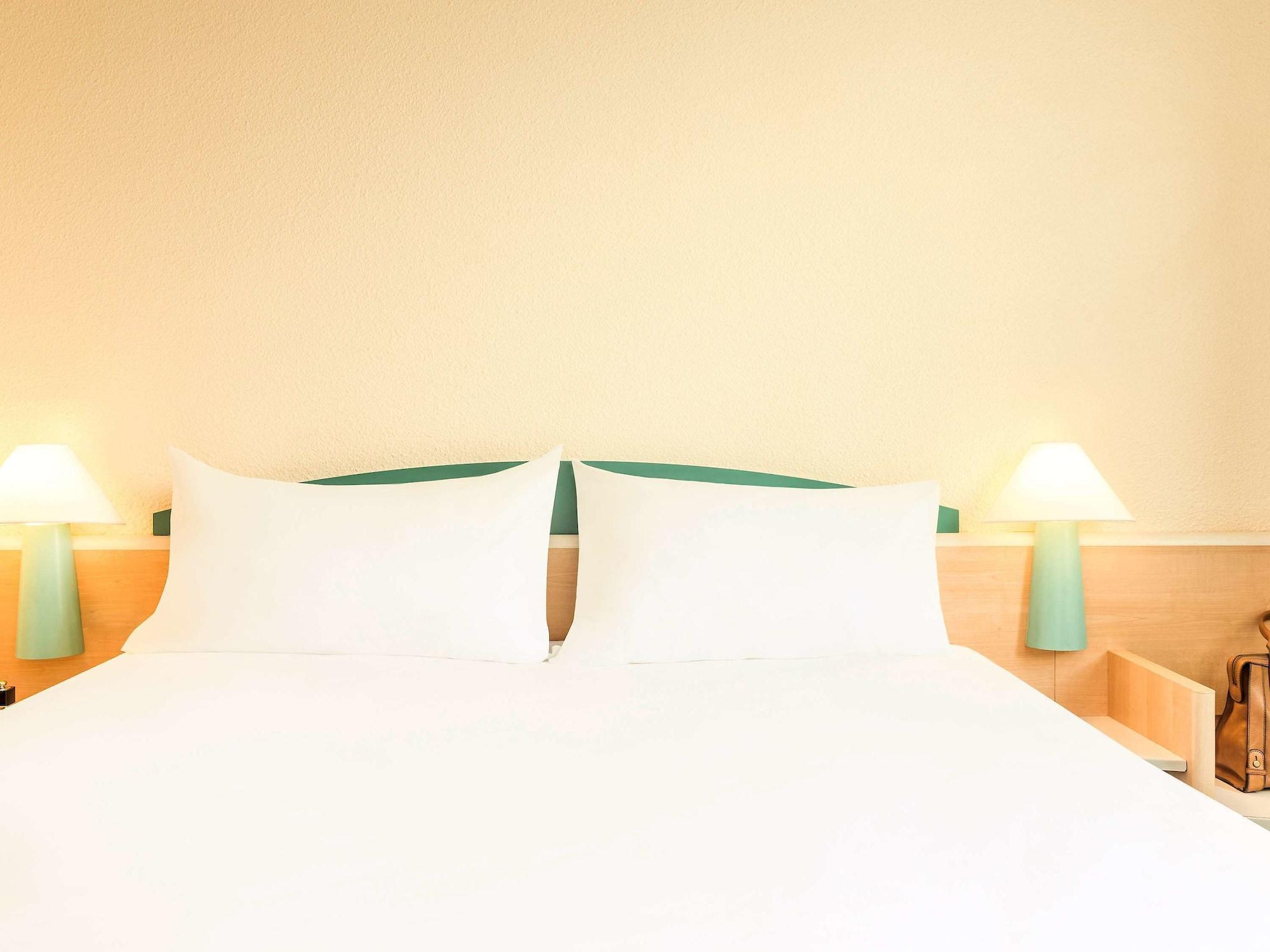 ไอบิส ปารีส ปอร์ เดอ แบร์ซี Hotel ชารองตอน-เลอ-ปองต์ ภายนอก รูปภาพ